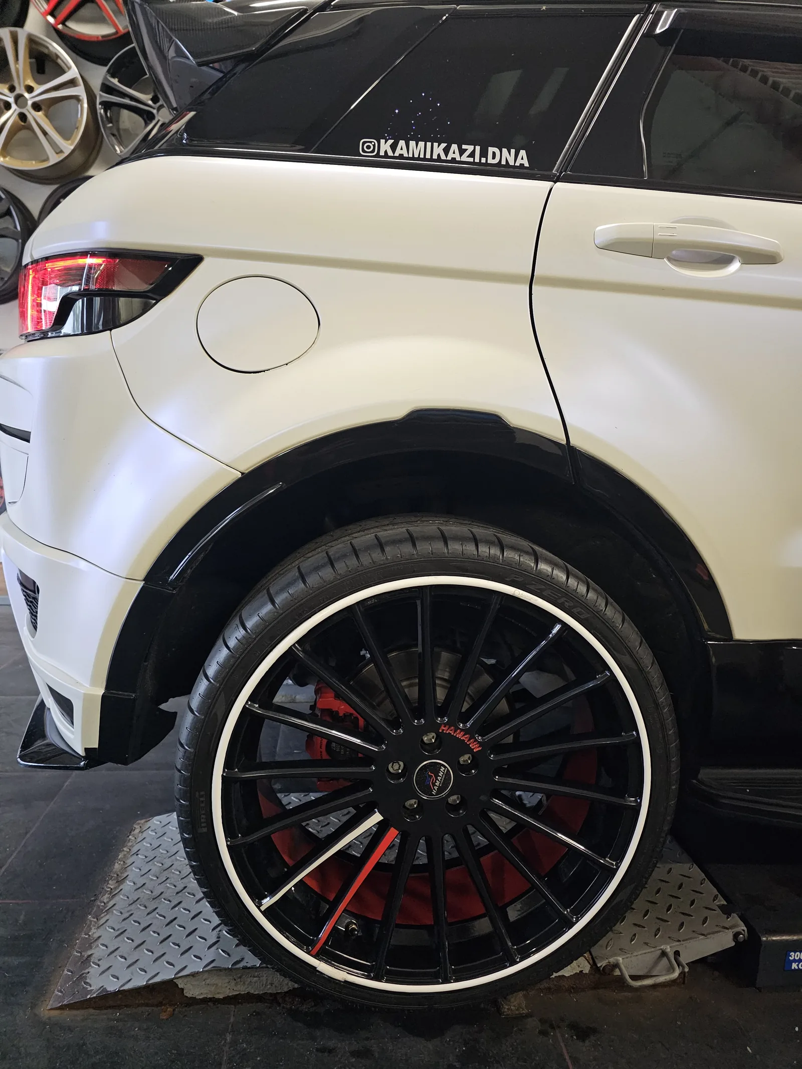 Custom velgen