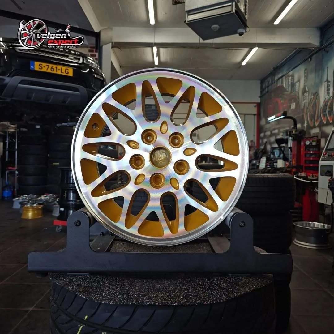 Velg na renovatie in de werkplaats